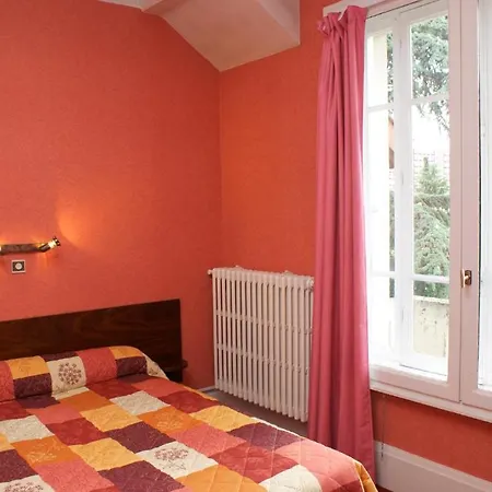 Le Lyon 2* Bron