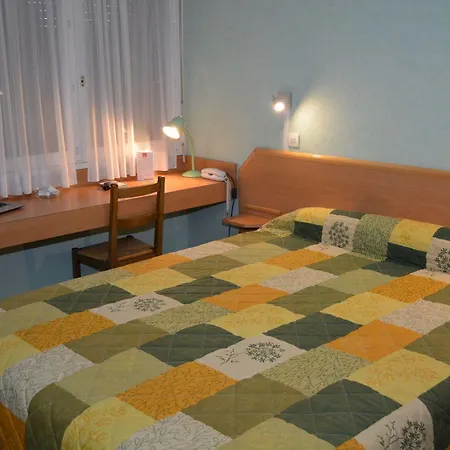 Le Lyon Hotel