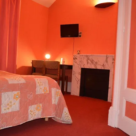 Le Lyon Hotel 2*