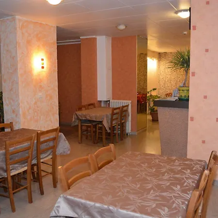 Le Lyon Hotel