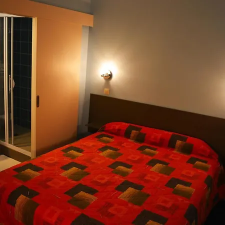 Hotel Le Lyon 2*